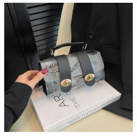 Transparent Geometric Graffiti Bag Womens New Fashion Casual Frosted Handbag Street Trend Single Shoulder Crossbody Bag Bag