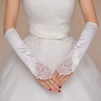 ✎﹍◊ Lace Short Ivory Fingerless Fashion Flower Girl Bridesmaid Lady Women Dancing Party Performance Wedding Gloves