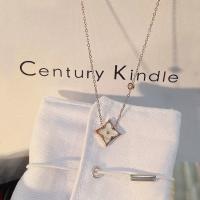 [Free ship] Four-leaf clover necklace female light luxury niche 2022 new sweater chain design girlfriend birthday gift wholesale