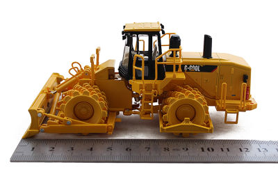 C-COOL 164 80016 Engineering Soil Compactor Vehicle Model Collection Toys In Stock