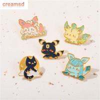 CREAMSD ของขวัญเด็กเสื้อผ้าการ์ตูนป้ายกระเป๋าเป้สะพายหลังการ์ตูน Eevee เข็มกลัดคอสเพลย์ผ้าห่มหนาป้ายโปเกมอน