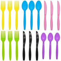 [HOT QIKXGSGHWHG 537] พลาสติกสีทึบมีดส้อมช้อนชุดสีเหลืองสีฟ้าสีชมพูสีดำสีม่วงสีเขียวทิ้งบนโต๊ะอาหารสำหรับ Bitrhday พรรคซัพพลาย