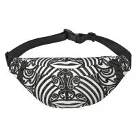 Fashion Maoris Face Ta Moko Fanny Pack Men Women New Zealand Sling Crossbody Waist Bag for Running Phone Money Pouch Running Belt