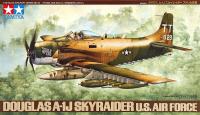 Tamiya 61073 148 Scale Douglas A-1J Skyraider กองทัพอากาศสหรัฐอเมริกา