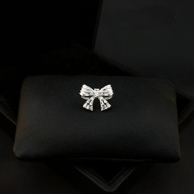 High-End Exquisite Bowknot Brooch Women Shirt Neckline Anti-Exposure Buckle Artifact Fixed Clothes Decorative Brooches Jewelry