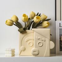Nordic Style Flower Vase Kawaii Body Half Face Flower Pot Vase Ceramic Art Crafts Bedroom Living Room Desktop Decoration Gift