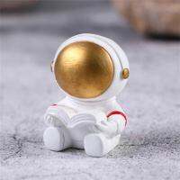 Mini Astronaut Figurines Home Desktop Decorations Beautifully Decoration Crafts Christmas Gift Resin Astronaut Statue 2022