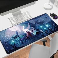 Hollow Knight Mouse Pad แผ่นรองเมาส์สำหรับเล่นเกม Xxl เดสก์ท็อปคอมพิวเตอร์เครื่องเกมคอนโซลอุปกรณ์เสริม Keypad แผ่นรองเมาส์ขยายน่ารักขนาดใหญ่