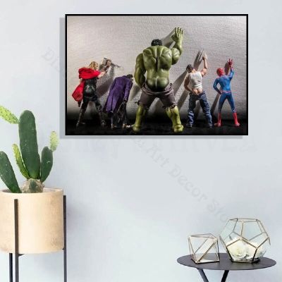 Avengers ภาพยนตร์ผ้าใบโปสเตอร์ Superhero Hulk Thor ห้องน้ำ Funny Wall Art รูปภาพสำหรับ Home Living Room Decor