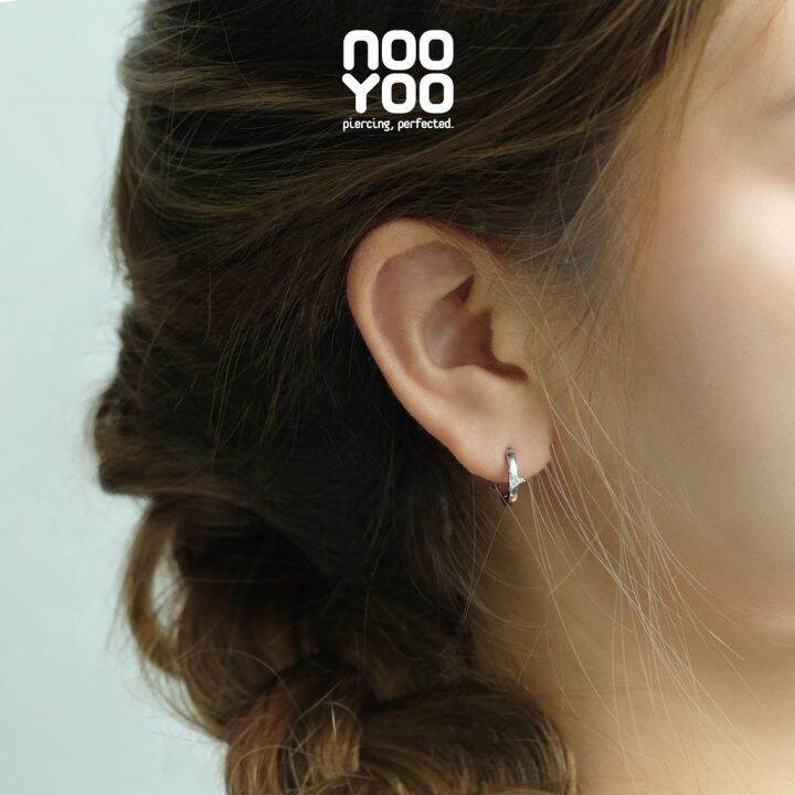 nooyoo-ต่างหูสำหรับผิวแพ้ง่าย-hoop-with-triangle-cubic-zirconia-surgical-steel-ขาว-โรสโกลด์