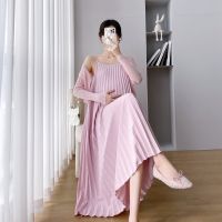 ☎◆ Real shooting spot net red pregnant women two-piece set pleated pregnant women suspender skirt large size maternity dress new maternity dress