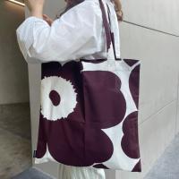 กระเป๋าผ้า Marimekko  tote bag ดอกใหญ่สีแดงเลือดหมู ของแท้ 100% มีป้ายแท็ก YOU.NIKKO