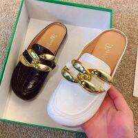 Hot sell Summer Women Slipper Low Heels Casual Slides Flip Flop Round Toe New Arrival Brand Design Gold Chain Closed Slip On Shoes Mulles