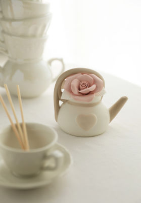 Muse สวนพิเศษดอกไม้กลิ่นหอมที่ทำด้วยมือหยิกเซรามิกกาน้ำชาเล็กๆน้อยๆน้ำมันหอมระเหยขวดกล่องเดิมของขวัญ ~