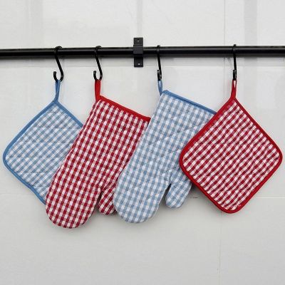 1Pc 20cm Round Red Blue Lattice Cotton Heat Resistant Home Kitchen Baking Insulation Microwave Glove Insulation Holder Pads