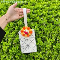 Issey Miyake Japan limited mini mobile phone bag womens spring and summer new rhombus small square box bag hand-held bag