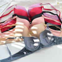 เสื้อชั้นในแบบมีโครง ชั้นโฟมบางๆ ไซส์32-38 บรา คัพAB Daisybra A502