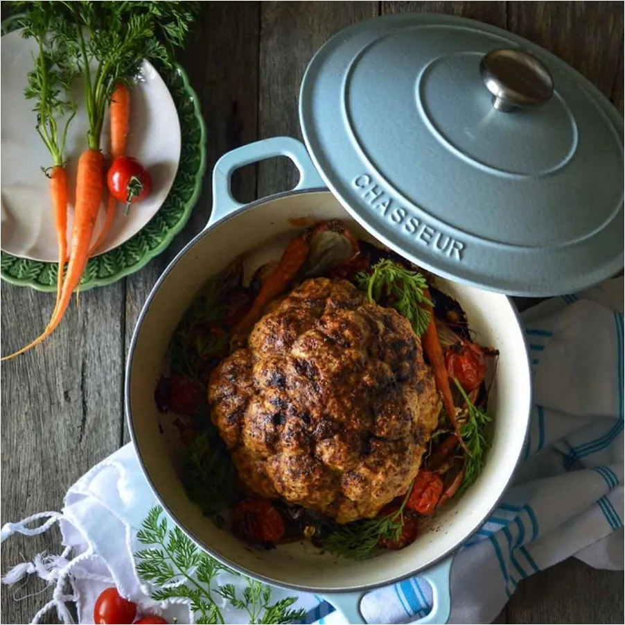 Chasseur French Enameled Cast Iron 7 Wok with Glass Lid - Red