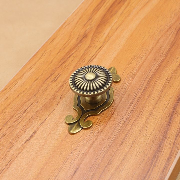 antique-bronze-kitchen-cabinet-drawer-knobs-dresser-cupboard-wardrobe-furniture-pulls-handle-wooden-box-jewelry-box-knobs
