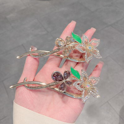 Korean version of the new fashion diamond butterfly flower twist clip hair accessories exquisite headwear
