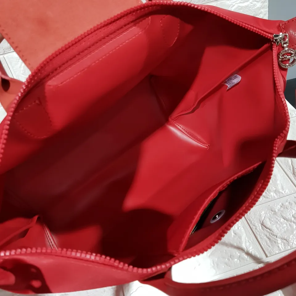 Longchamp Le Pliage Neo Medium Nylon Short Handle Tote in Red