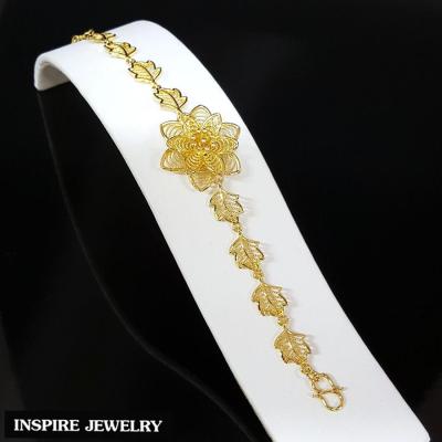 Inspire Jewelry ,สร้อยข้อมือทอง รูปดอกไม้ ตัวเรือนรูปใบไม้ หุ้มทองแท้ 24K ขนาด 17CM งานจิวเวลรี่ งานร้านทอง พร้อมถุงกำมะหยี่