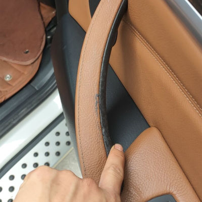 ภายในซ้ายขวาผู้โดยสารประตูดึงมือจับภายในฝาครอบแผงตัดเปลี่ยนสำหรับ BMW X6 E70 E71 E72 51416969401 402