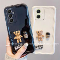 Phone Case เคส Samsung Galaxy S23 FE A05 A05s M34 5G อินเทรนด์ Stereotopic ตุ๊กตาหมีกาแฟการ์ตูนตลกกรอบด้านหลังเลนส์ป้องกัน2023