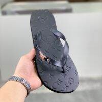 British trendy flip flops, fashionable beach shoes, high-end, lightweight, daily quick drying, comfortable, breathable, and casual outings