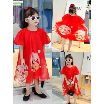 Việt Nga biến thành cô bé quàng khăn đỏ