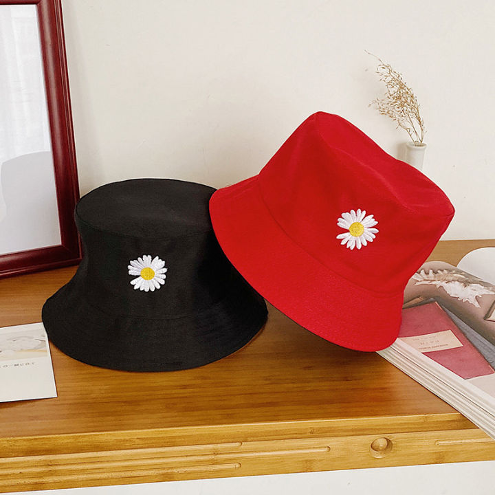 cod-ดอกเดซี่เล็กๆน้อยๆหมวก-ins-หมวกไหมพรม-gd-วรรคเดียวกัน-หมวกชาวประมงสองด้านสำหรับผู้หญิงหมวกทรงหม้อทรงขอบเล็กสำหรับฤดูร้อนสไตล์เกาหลี-christmas-gift