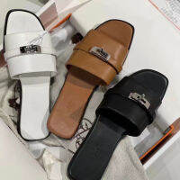 High version of the kelly lock buckle flat bottom leather Her mmesˉslippers white middle heel one word cool drag female external wear fashion vacation