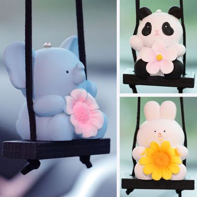 【jw】❡☾✌  Pingente de suspensão interior do carro Decoração balanço Desenhos animados bonitos Panda Coelho Elefante Ornamentos animais Acessórios painel