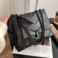 ✲✹ Bag Ladies Crossbody Wings