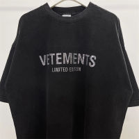 ใหม่ขนาดใหญ่วินเทจล้างเก่าแฟลชเจาะโลโก้ VETEMENTS Limited Edition เสื้อยืดผู้ชายผู้หญิง VTM Tee Top Gym