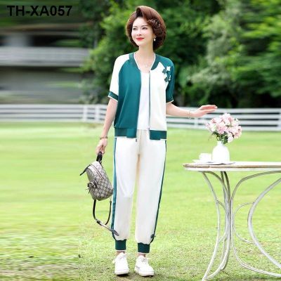 Womens summer short-sleeved casual suit womens 2023 new fashion middle-aged sportswear two-piece set