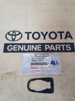 350. 69242-06020 แผ่นรองมือเปิดท่อนสั้น YARIS ปี 2006-2009 ของแท้ เบิกศูนย์ โตโยต้า Toyota (TTGSHO)