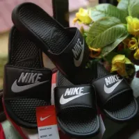 nike all black slippers