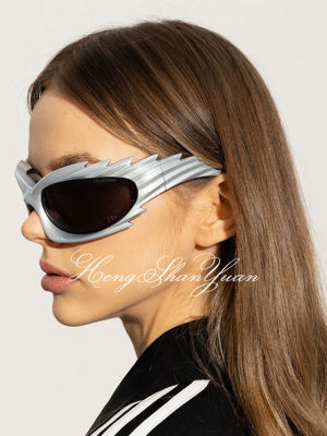 HengShanYuan แว่นตากันแดดผู้หญิง,สไตล์ Y2K แว่นกันแดดสไตล์ยุโรปอเมริกันอินเทรนด์แว่นกันแดดสไตล์มิลเลนเนียมแว่นกันแดดสไตล์ Cyberpunk