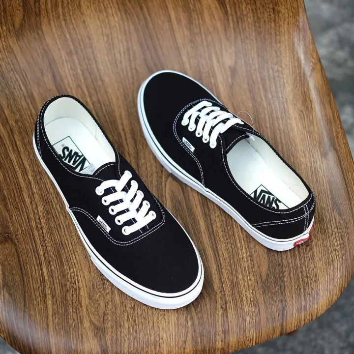 vans authentic classic black and white