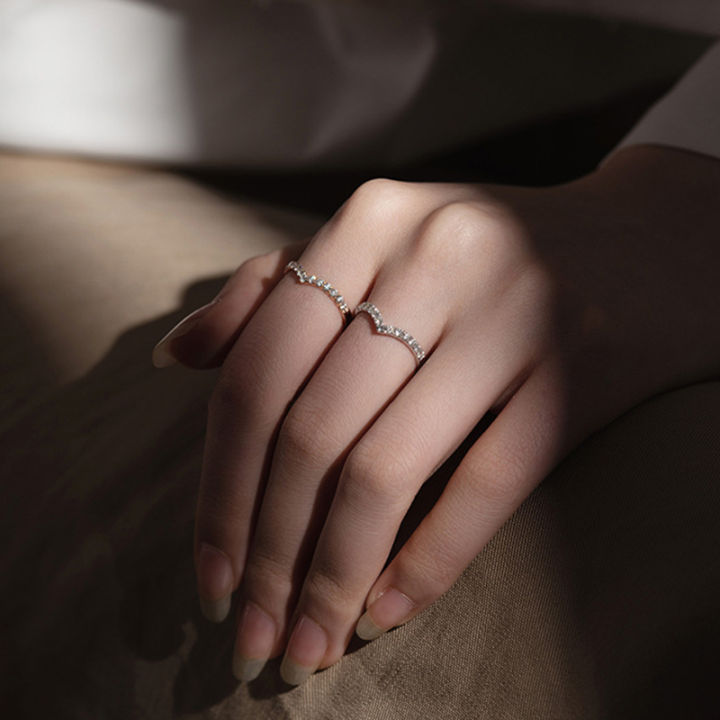 แหวนคู่รักสีทองรูปตัววีสำหรับผู้หญิง-แหวนเพชรสีทอง2022ใหม่