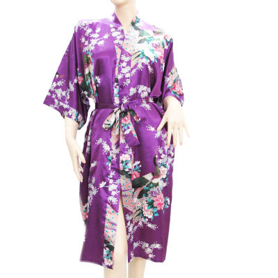 Kimono  Wear to bed, comfortable to wear, wear to the house put on after bathing สีม่วง สีเหลือง ใส่นอน ใส่สบาย ใส่อยู่กับบ้าน ใส่หลังอาบน้ำ  ความยาว112 ซ.ม กว้าง 112ซ.ม แขน 25 ซ ม