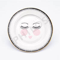 PHILOS , MISS ETOILE PLATE MEDIUM ROUND ZIG ZAG BLACK W/CLOSE EYES : PL166 | จานเซรามิคสำหรับใส่อาหาร ลายหลับตาสวยๆน่ารักๆ