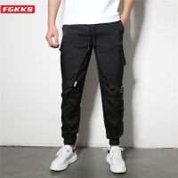 FGKKS New Loose Cargo Pants Mens Fashion Multi-pocket Black Versatile Work Wear Jogger Cotton Casual Male Trousers