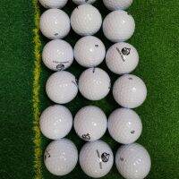 ลูกอล์ฟ  ของใหม​่  สีชาว​ 5ลู  golf balls New 5 balls