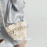 Uniqlo New Fashion version Original hand-woven bag beach straw bag fairy flower crossbody bag ins style girl vacation bag