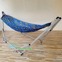 Modern Hammock เปลนอนแบบเปลญวน หรือเปลพับได้ ขนาดพิเศษ รุ่นจัมโบ้ ผ้าเปลสีน้ำเงิน(ลายดอกไม้)