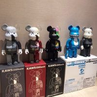 ของเล่นฟิกเกอร์ Bearbrick 400 % Kaws 5 แบบ 28 ซม .