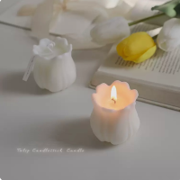 O•urHome [พร้อมส่ง]เทียนหอมกลิ่นดอกไม้ Flower Scented Candle ของขวัญเล็ก ๆ ที่สร้างสรรค์ ของตกแต่งบ้านแฮนด์เมด อุปกรณ์ประกอบฉากภาพ ตกแต่งร้านกาแฟ