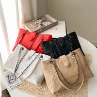 [COD] womens 2021 spring new trendy large-capacity rhombic embroidery thread shoulder bag fashion chain Messenger